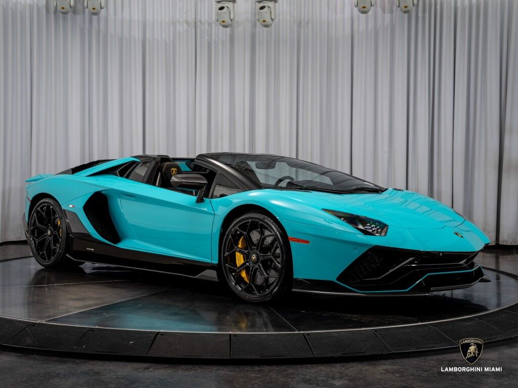 2022 Lamborghini Aventador LP 780-4 Ultimae Roadster North Miami Beach FL
