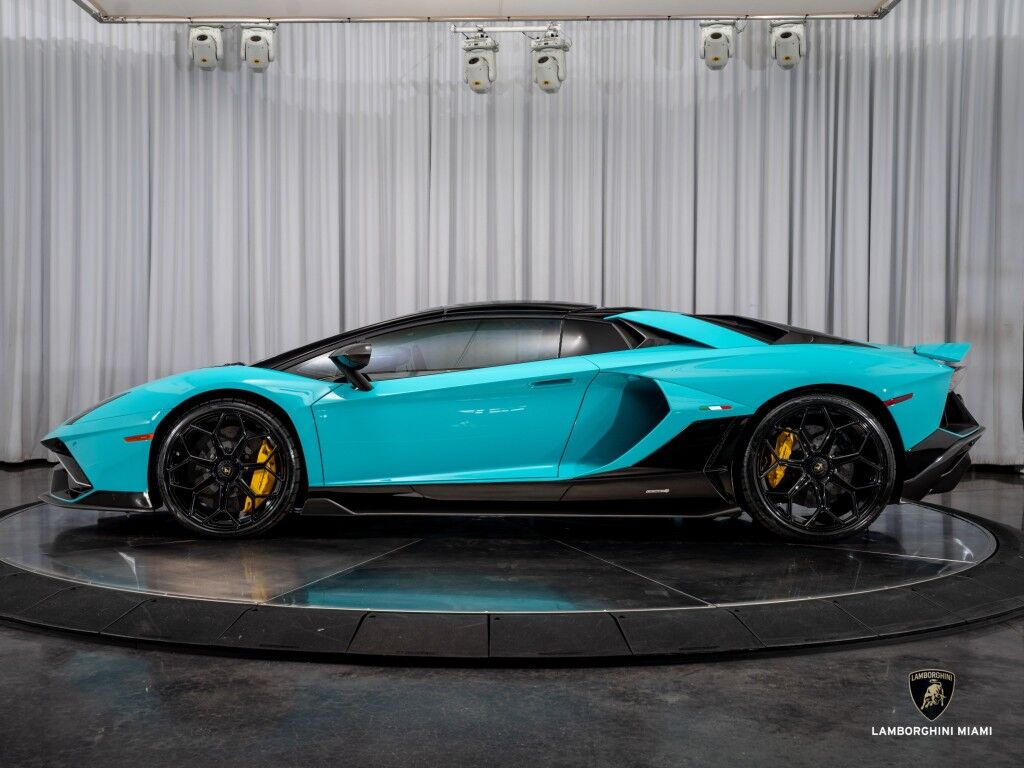 2022 Lamborghini Aventador LP 780-4 Ultimae Roadster North Miami Beach FL
