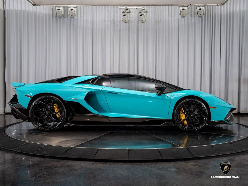 2022 Lamborghini Aventador LP 780-4 Ultimae Roadster North Miami Beach FL