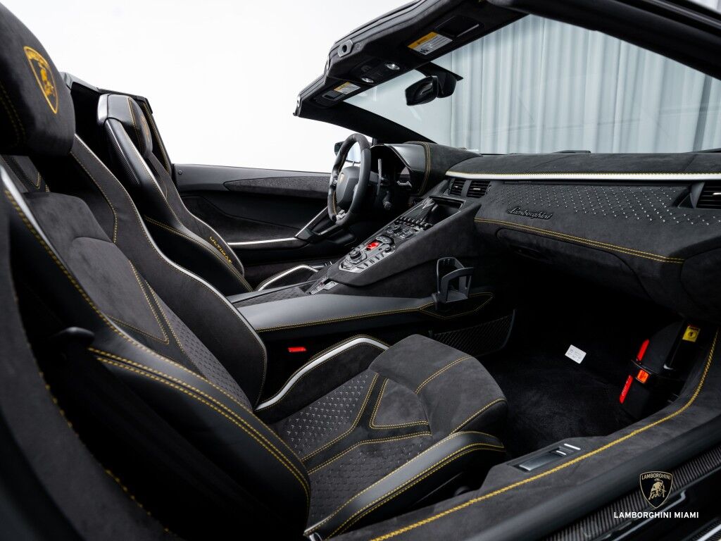 2022 Lamborghini Aventador LP 780-4 Ultimae Roadster North Miami Beach FL