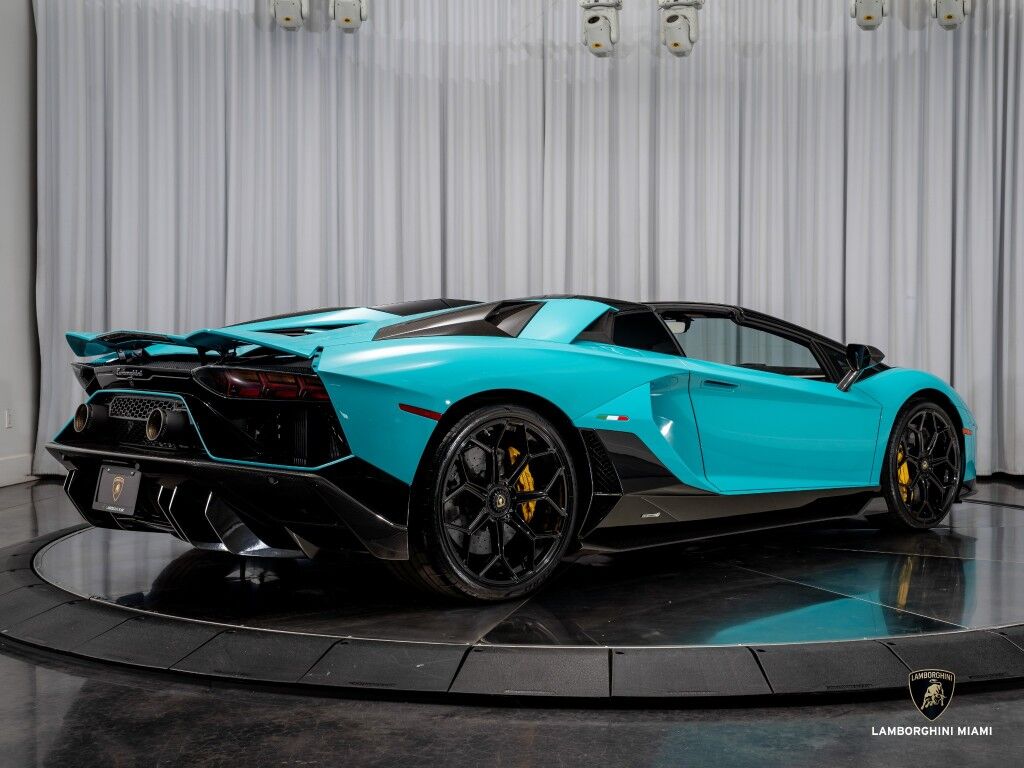 2022 Lamborghini Aventador LP 780-4 Ultimae Roadster North Miami Beach FL