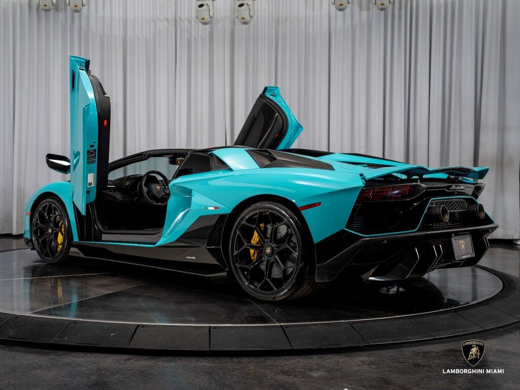 2022 Lamborghini Aventador LP 780-4 Ultimae Roadster North Miami Beach FL