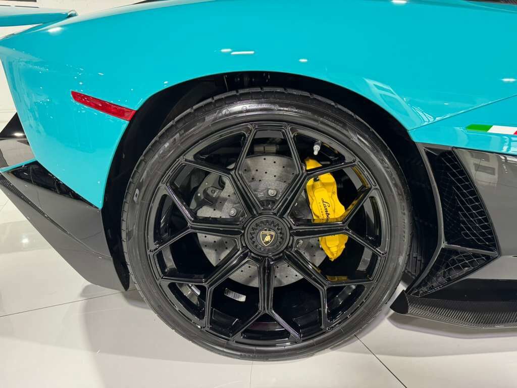 2022 Lamborghini Aventador LP 780-4 Ultimae Roadster,Blu Glauco paint,Ad Personam interior,Sensonum audio system AND MUCH MORE! Fort Lauderdale FL