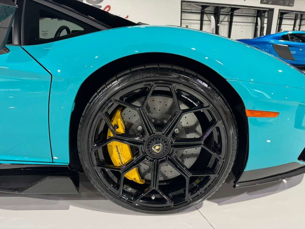 2022 Lamborghini Aventador LP 780-4 Ultimae Roadster,Blu Glauco paint,Ad Personam interior,Sensonum audio system AND MUCH MORE! Fort Lauderdale FL