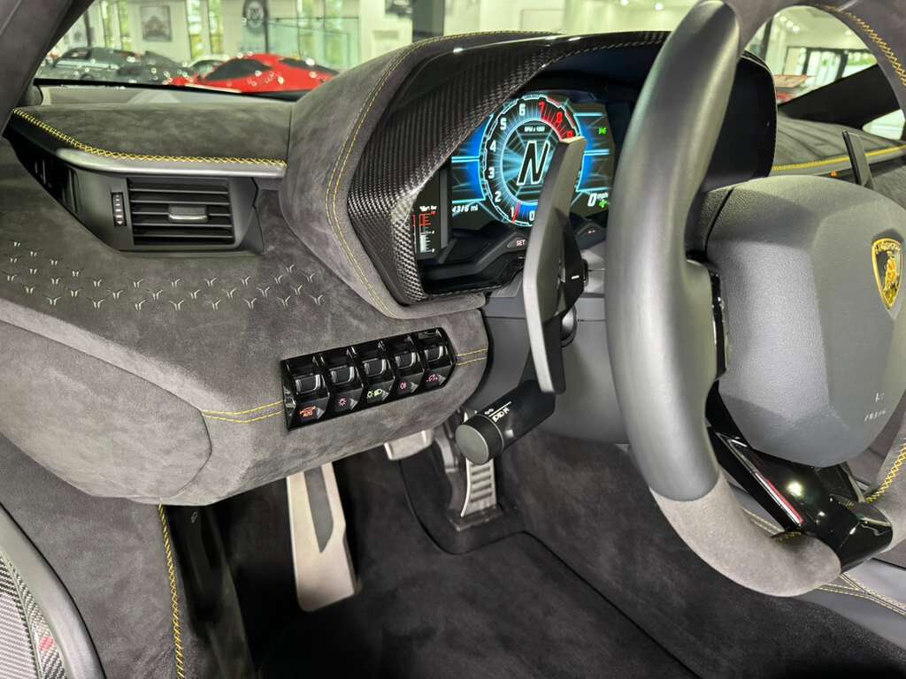 2022 Lamborghini Aventador LP 780-4 Ultimae Roadster,Blu Glauco paint,Ad Personam interior,Sensonum audio system AND MUCH MORE! Fort Lauderdale FL