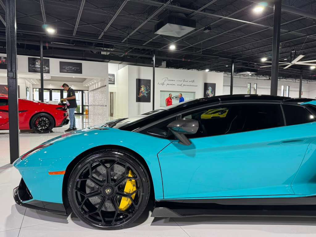 2022 Lamborghini Aventador LP 780-4 Ultimae Roadster,Blu Glauco paint,Ad Personam interior,Sensonum audio system AND MUCH MORE! Fort Lauderdale FL