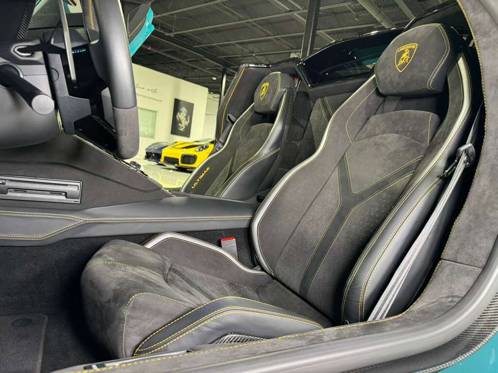 2022 Lamborghini Aventador LP 780-4 Ultimae Roadster,Blu Glauco paint,Ad Personam interior,Sensonum audio system AND MUCH MORE! Fort Lauderdale FL