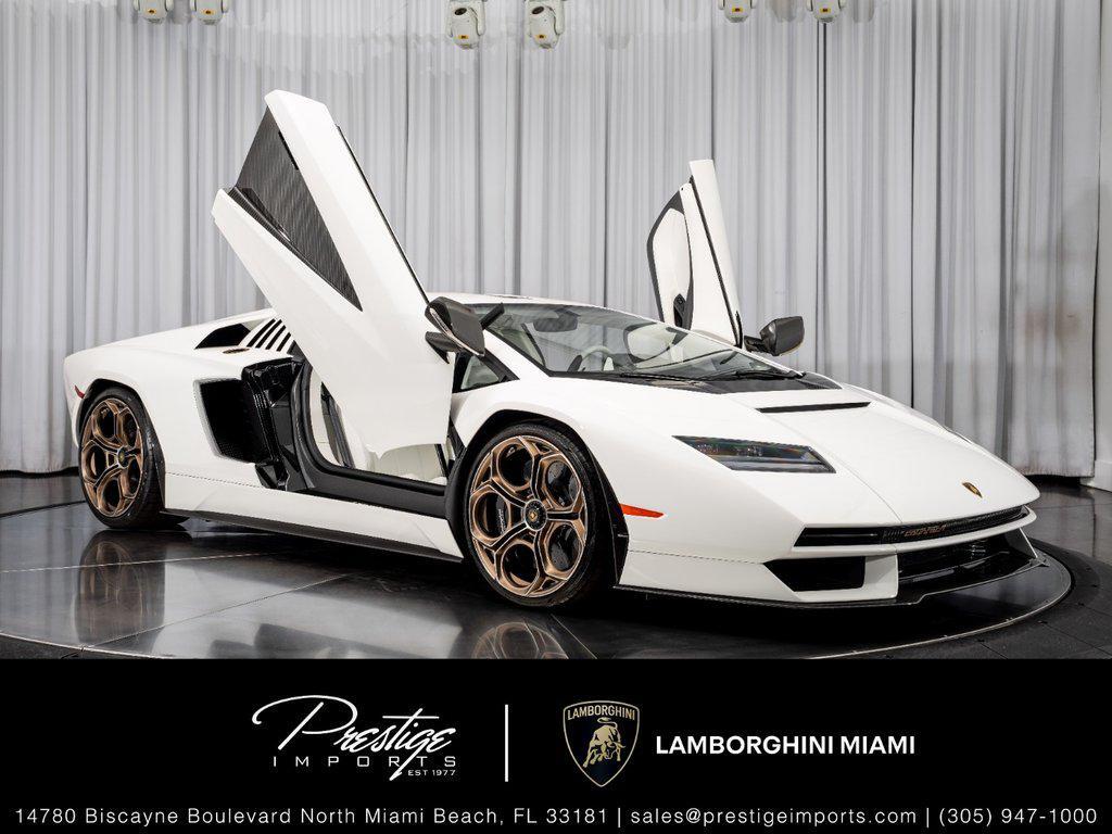 2022 Lamborghini Countach LPI 800-4