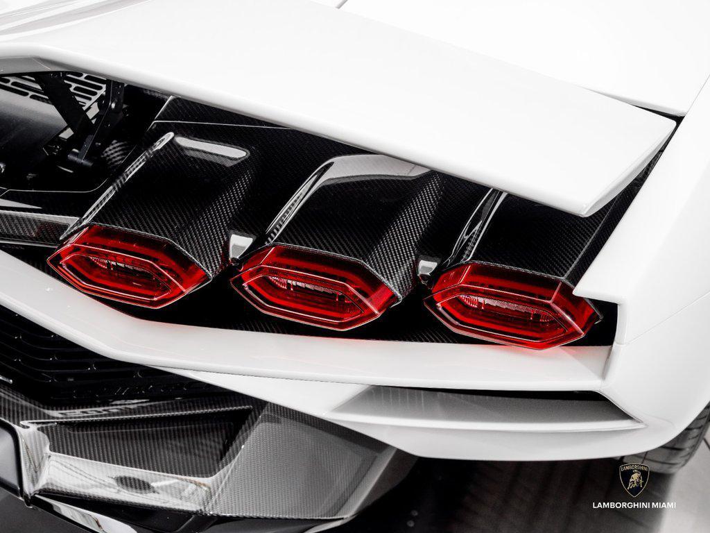 2022 Lamborghini Countach LPI 800-4 North Miami Beach FL
