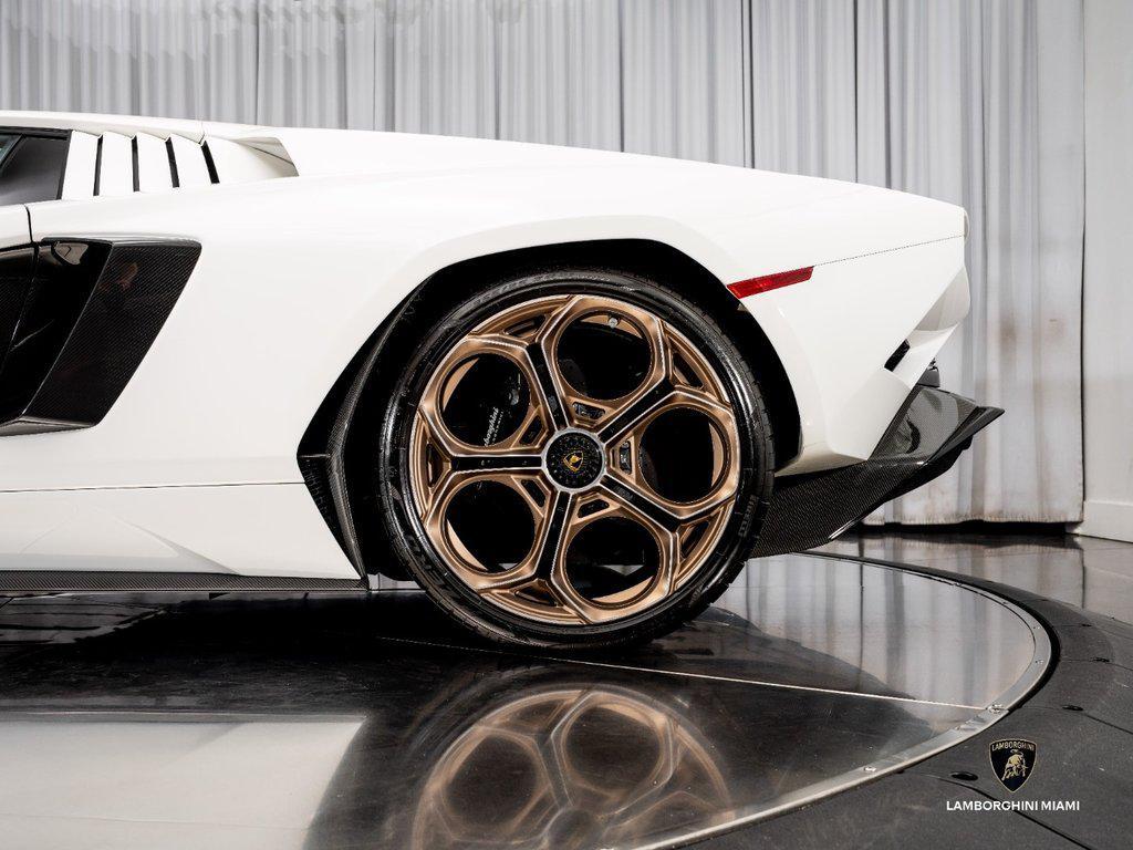 2022 Lamborghini Countach LPI 800-4 North Miami Beach FL