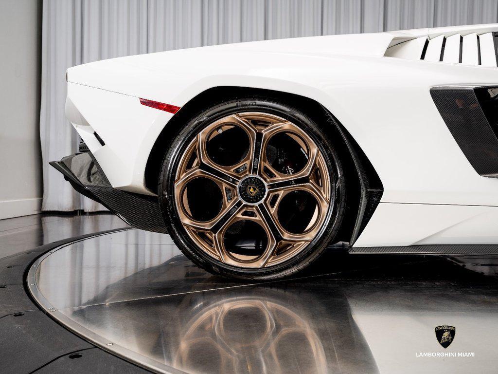 2022 Lamborghini Countach LPI 800-4 North Miami Beach FL