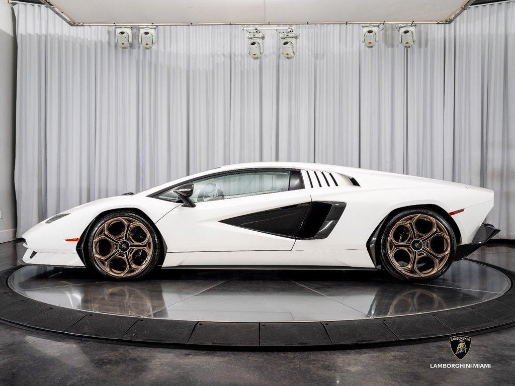 2022 Lamborghini Countach LPI 800-4 North Miami Beach FL