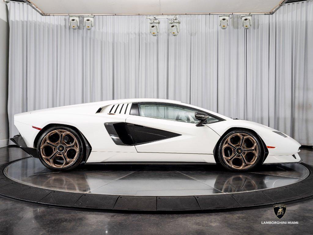 2022 Lamborghini Countach LPI 800-4 North Miami Beach FL