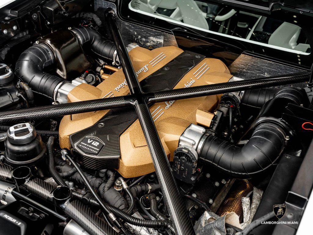 2022 Lamborghini Countach LPI 800-4 North Miami Beach FL