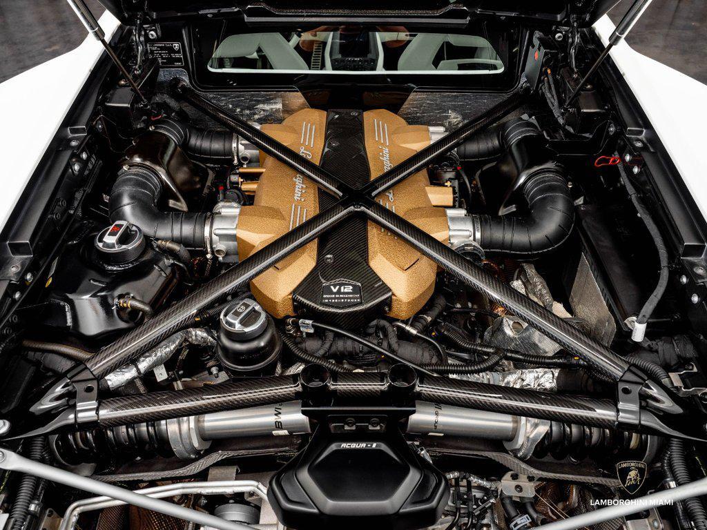 2022 Lamborghini Countach LPI 800-4 North Miami Beach FL