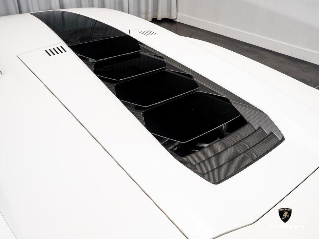 2022 Lamborghini Countach LPI 800-4 North Miami Beach FL