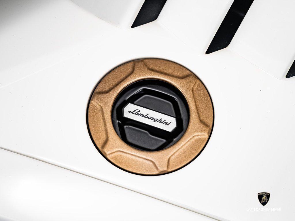 2022 Lamborghini Countach LPI 800-4 North Miami Beach FL
