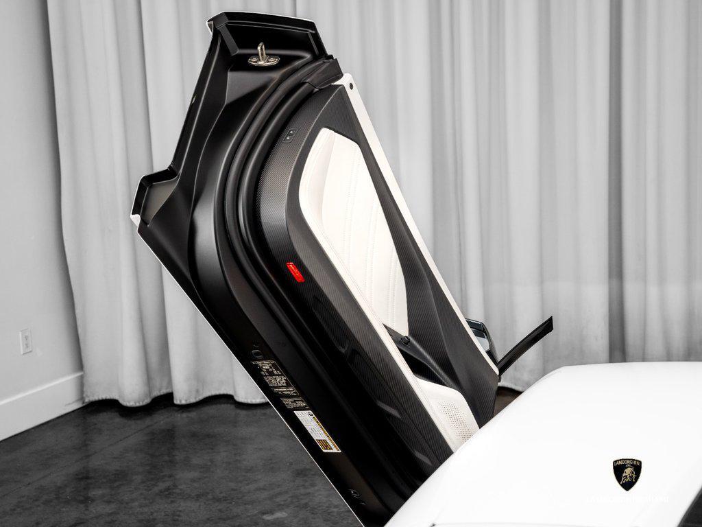 2022 Lamborghini Countach LPI 800-4 North Miami Beach FL
