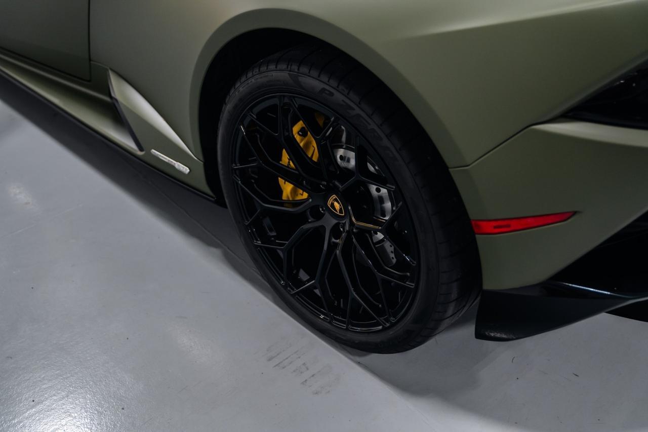 2022 Lamborghini Huracan EVO - Photo 36