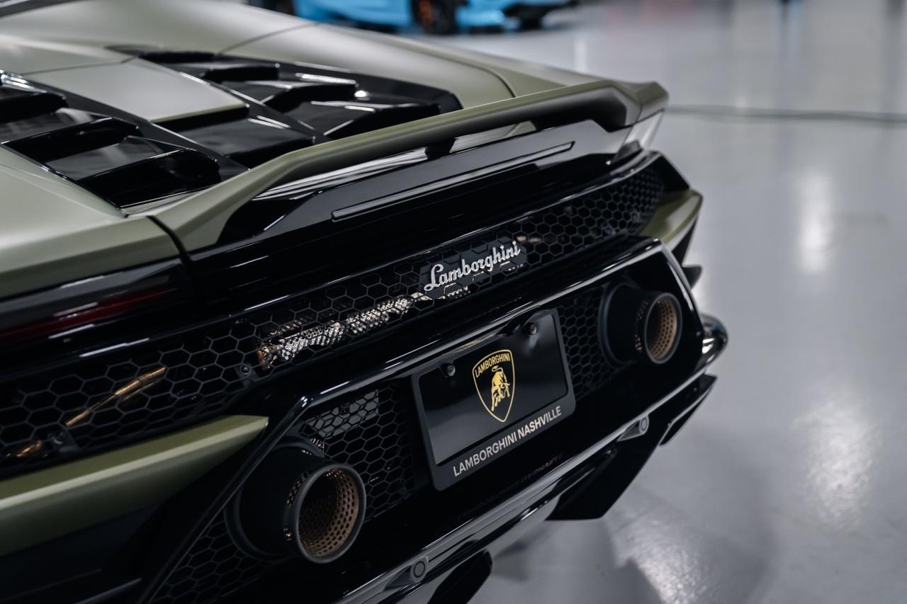 2022 Lamborghini Huracan EVO - Photo 32
