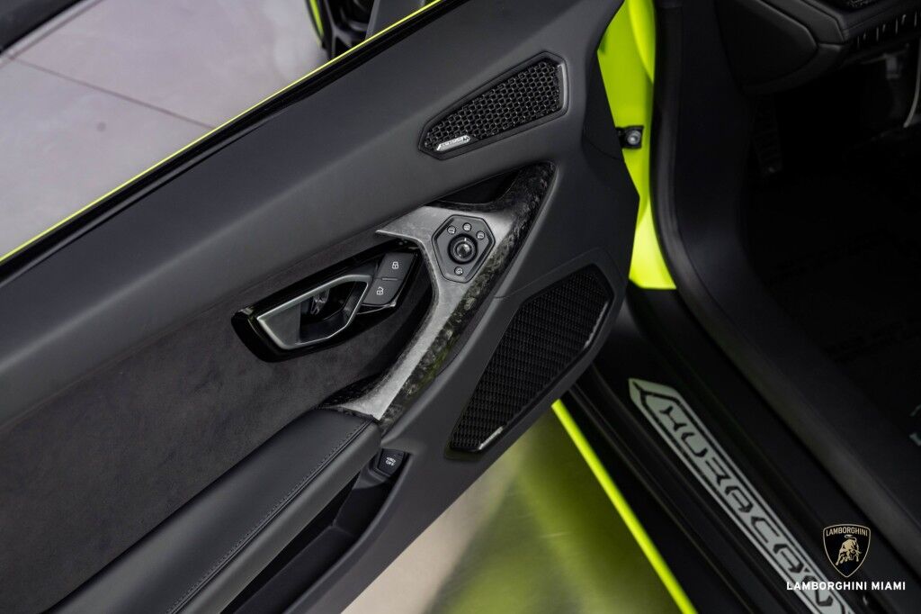 2022 Lamborghini Huracan EVO North Miami Beach FL