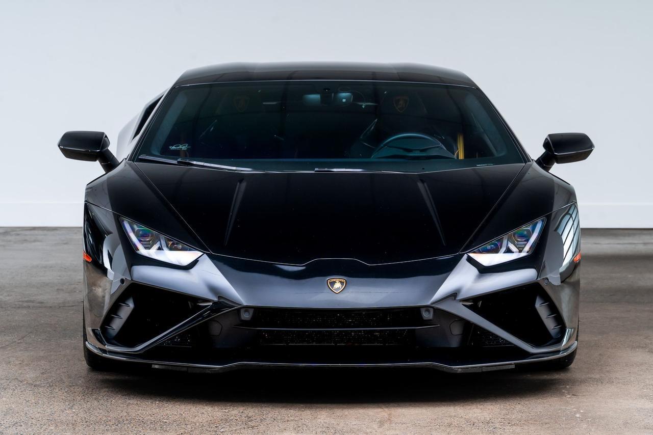 2022 Lamborghini Huracan EVO Base Front Lift / Carbon Bucket Seats / Carbon Ceramic Portland OR