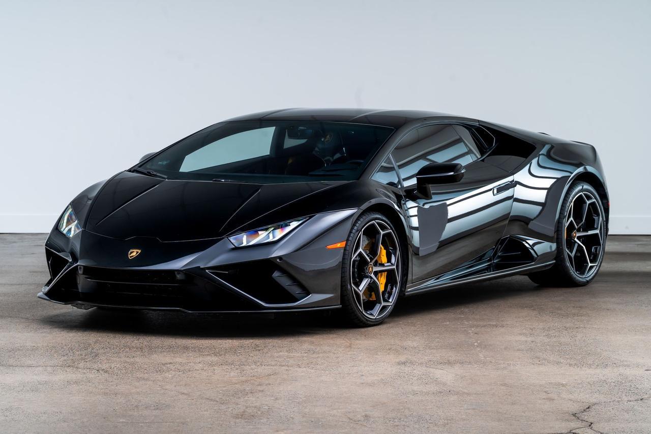 2022 Lamborghini Huracan EVO Base Front Lift / Carbon Bucket Seats / Carbon Ceramic Portland OR