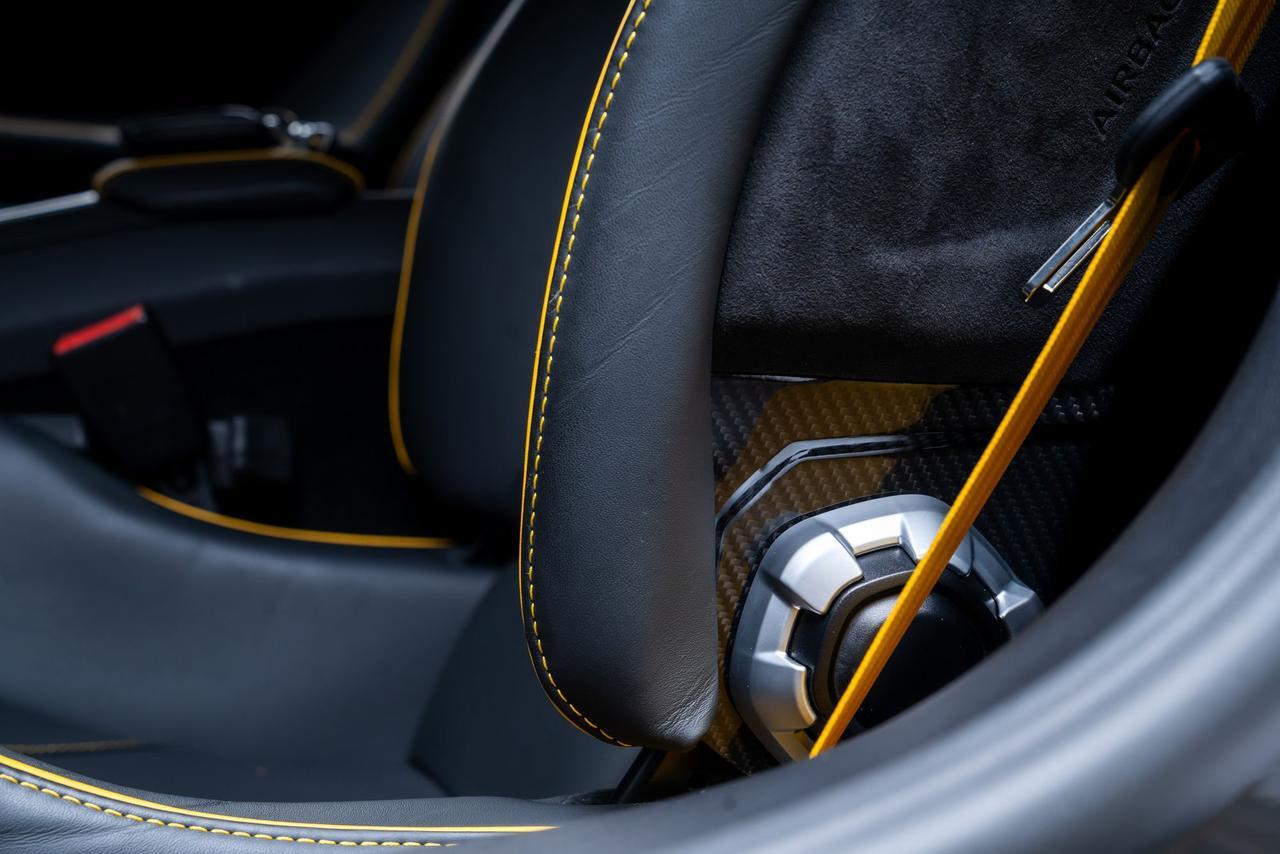 2022 Lamborghini Huracan EVO Base Front Lift / Carbon Bucket Seats / Carbon Ceramic Portland OR