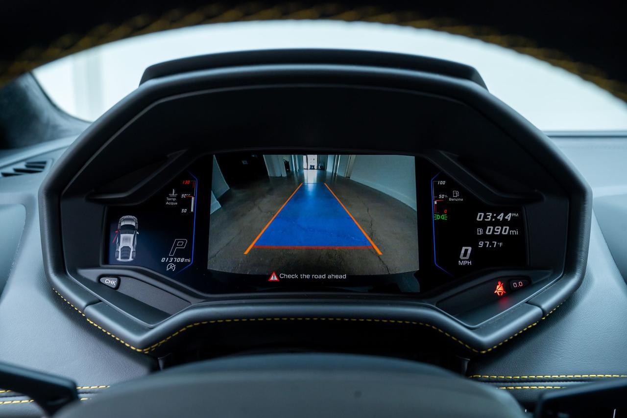 2022 Lamborghini Huracan EVO Base Front Lift / Carbon Bucket Seats / Carbon Ceramic Portland OR