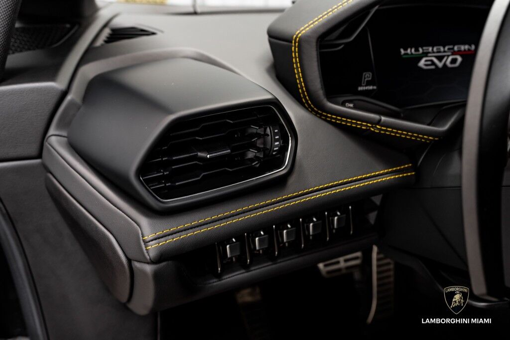2022 Lamborghini Huracan EVO North Miami Beach FL