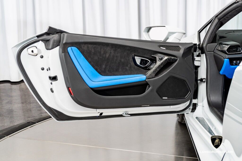 2022 Lamborghini Huracan EVO RWD Spyder North Miami Beach FL