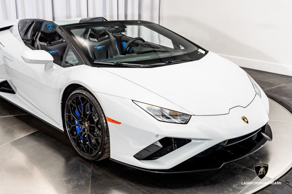 2022 Lamborghini Huracan EVO RWD Spyder