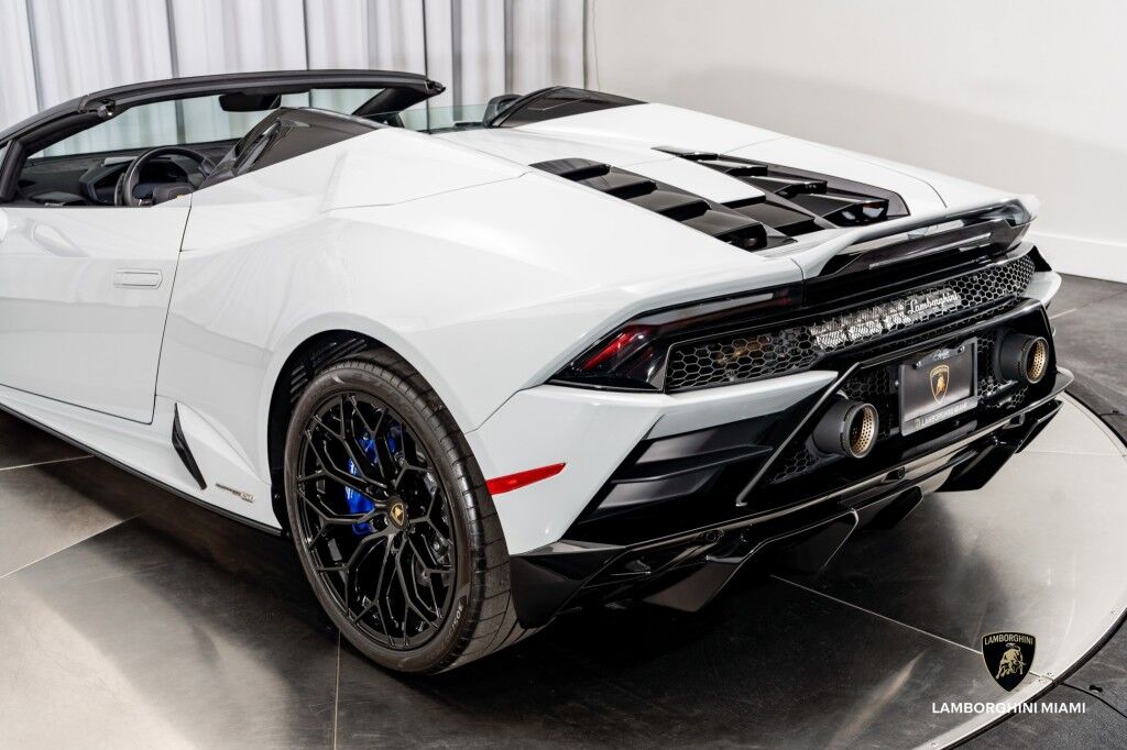 2022 Lamborghini Huracan EVO RWD Spyder North Miami Beach FL