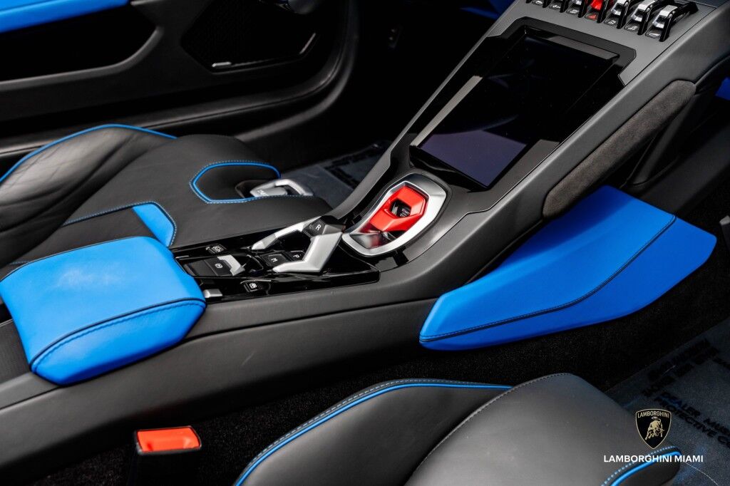2022 Lamborghini Huracan EVO RWD Spyder North Miami Beach FL