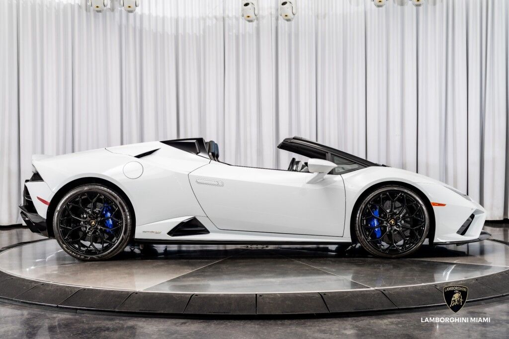 2022 Lamborghini Huracan EVO RWD Spyder North Miami Beach FL