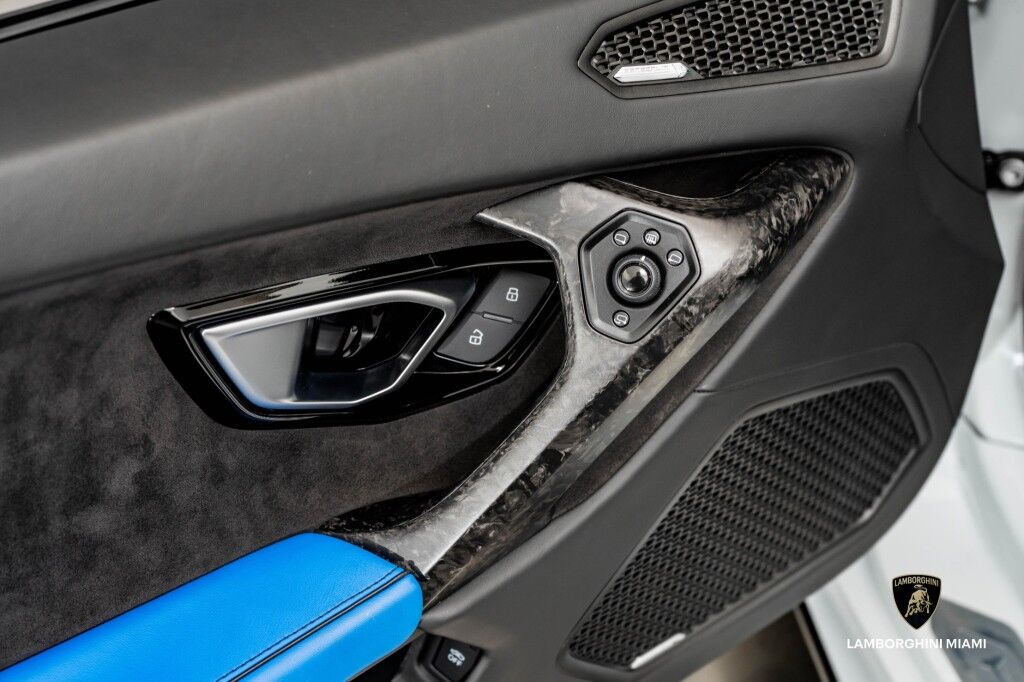 2022 Lamborghini Huracan EVO RWD Spyder North Miami Beach FL