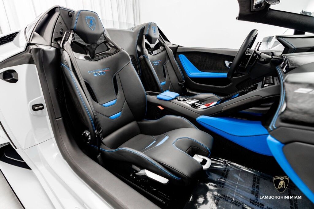 2022 Lamborghini Huracan EVO RWD Spyder North Miami Beach FL