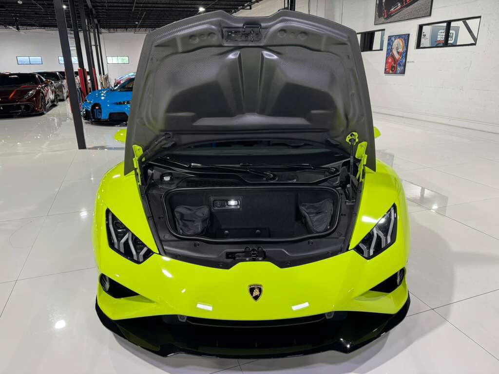 2022 Lamborghini Huracan EVO RWD Verde Scandal paint, Ad Personam interior, carbon racing seats AND MUCH MORE!! Fort Lauderdale FL