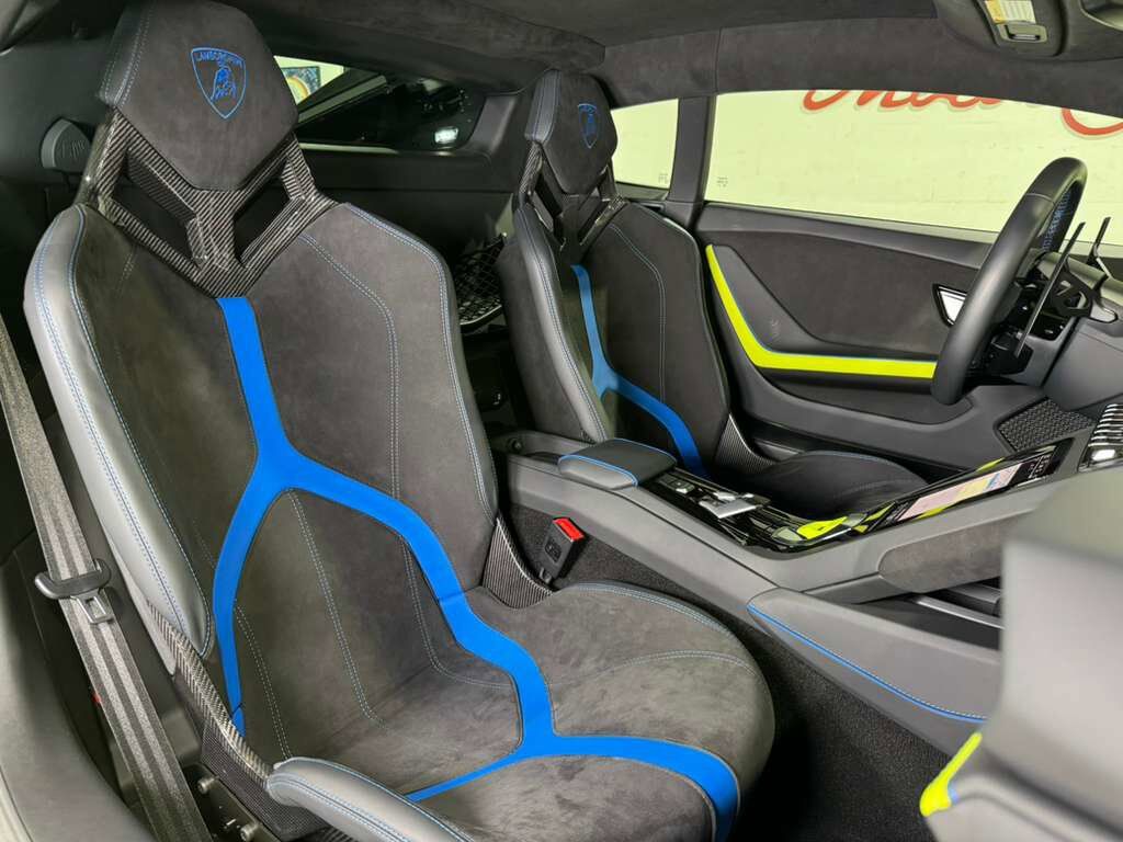 2022 Lamborghini Huracan EVO RWD Verde Scandal paint, Ad Personam interior, carbon racing seats AND MUCH MORE!! Fort Lauderdale FL