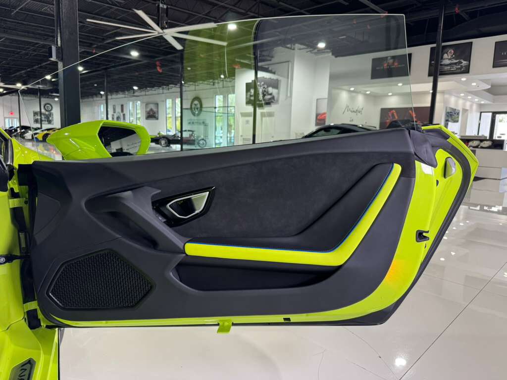 2022 Lamborghini Huracan EVO RWD Verde Scandal paint, Ad Personam interior, carbon racing seats AND MUCH MORE!! Fort Lauderdale FL