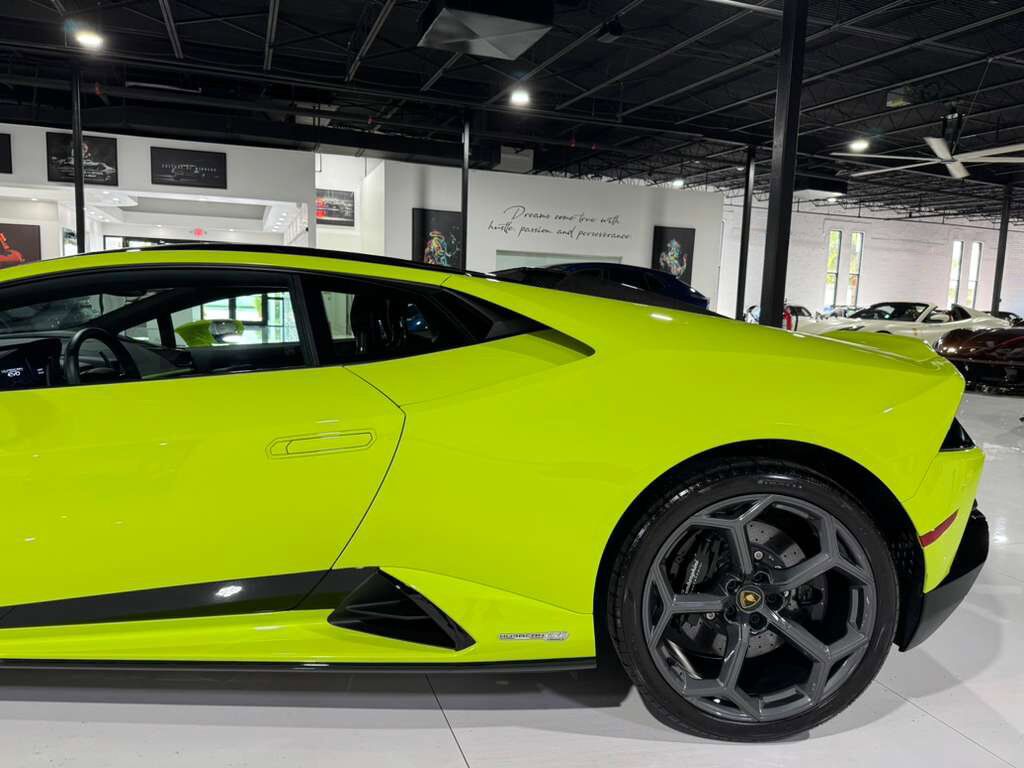 2022 Lamborghini Huracan EVO RWD Verde Scandal paint, Ad Personam interior, carbon racing seats AND MUCH MORE!! Fort Lauderdale FL