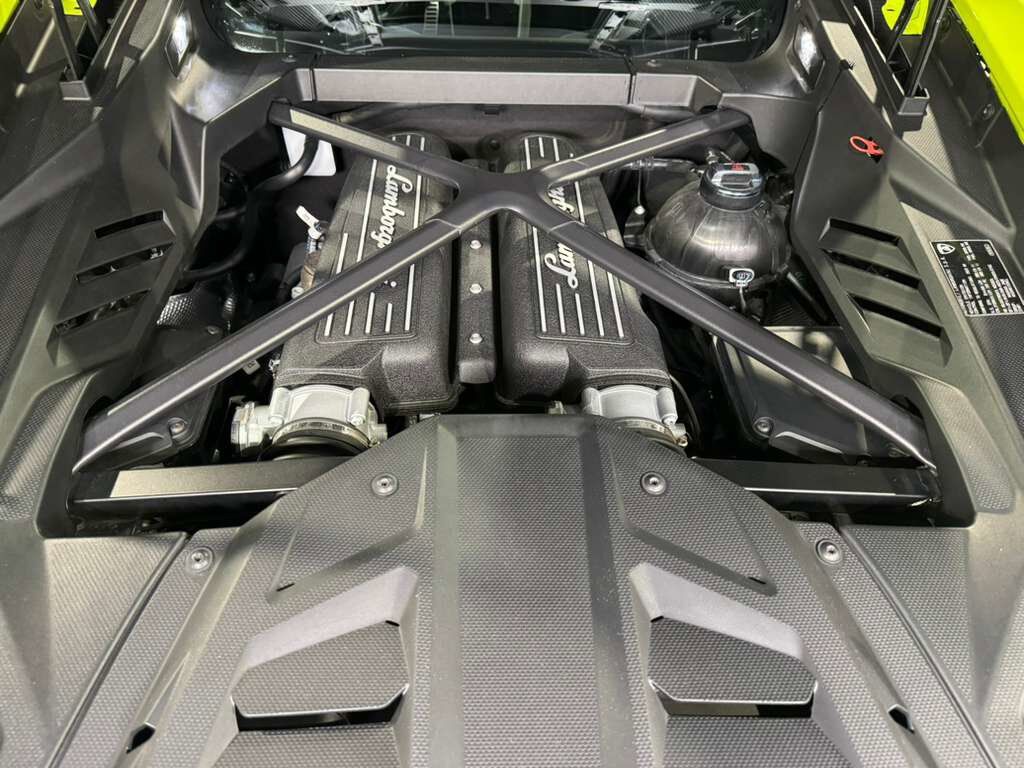 2022 Lamborghini Huracan EVO RWD Verde Scandal paint, Ad Personam interior, carbon racing seats AND MUCH MORE!! Fort Lauderdale FL