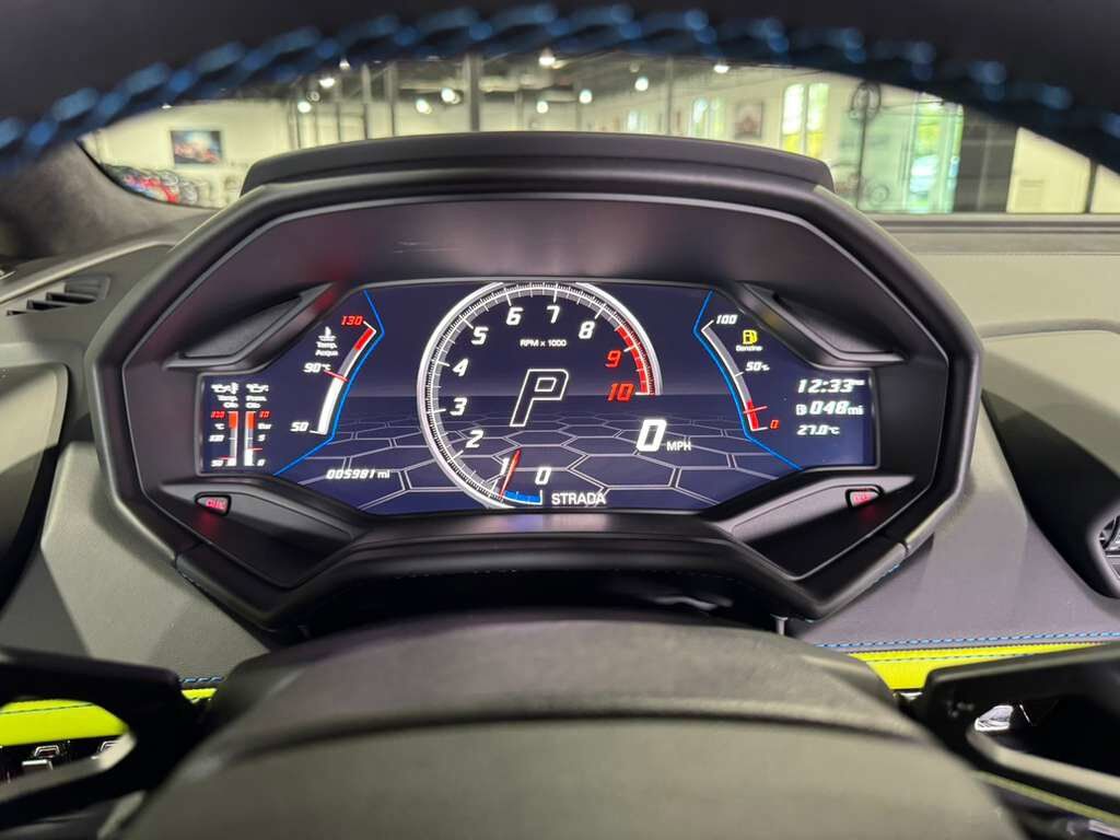 2022 Lamborghini Huracan EVO RWD Verde Scandal paint, Ad Personam interior, carbon racing seats AND MUCH MORE!! Fort Lauderdale FL