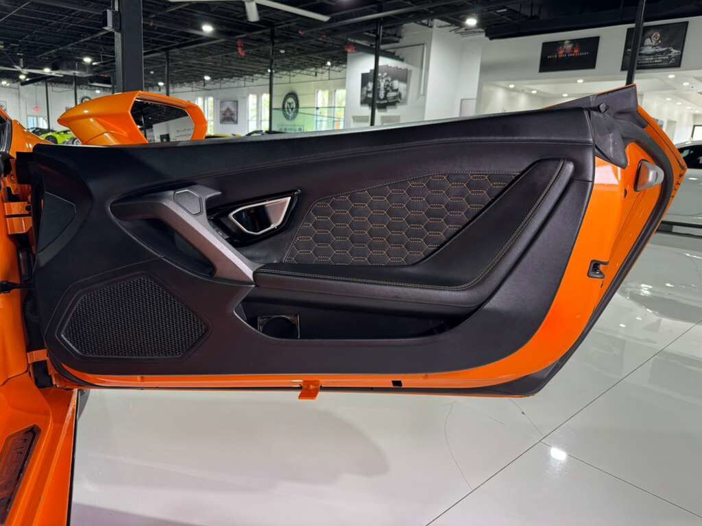 2022 Lamborghini Huracan EVO Spyder RWD Arancio Borealis paint/calipers Fort Lauderdale FL