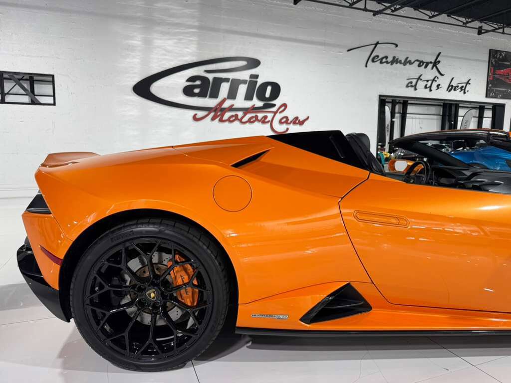 2022 Lamborghini Huracan EVO Spyder RWD Arancio Borealis paint/calipers Fort Lauderdale FL