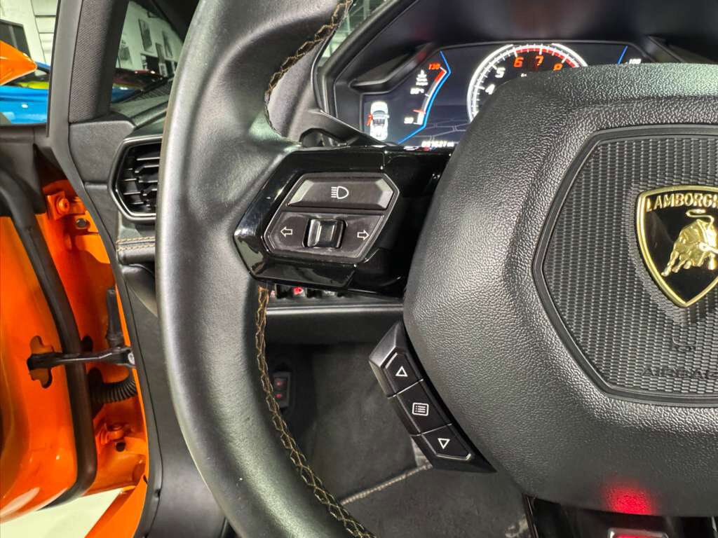 2022 Lamborghini Huracan EVO Spyder RWD Arancio Borealis paint/calipers Fort Lauderdale FL