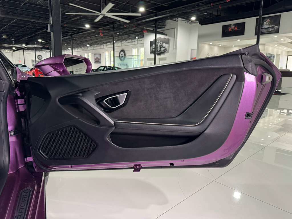 2022 Lamborghini Huracan EVO Spyder RWD SE Viola paint, carbon fiber racing seats AND MUCH MORE!! Fort Lauderdale FL