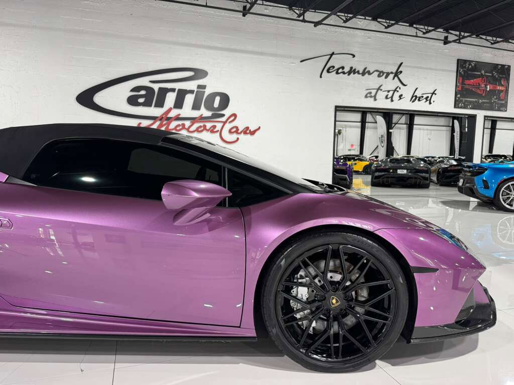 2022 Lamborghini Huracan EVO Spyder RWD SE Viola paint, carbon fiber racing seats AND MUCH MORE!! Fort Lauderdale FL