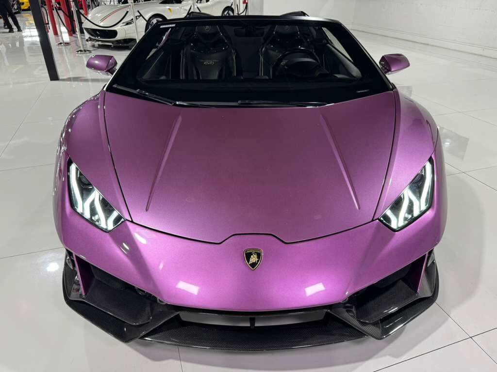 2022 Lamborghini Huracan EVO Spyder RWD SE Viola paint, carbon fiber racing seats AND MUCH MORE!!