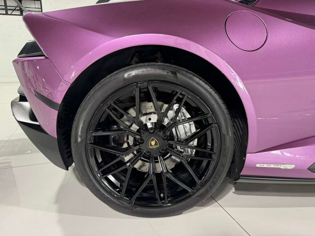 2022 Lamborghini Huracan EVO Spyder RWD SE Viola paint, carbon fiber racing seats AND MUCH MORE!! Fort Lauderdale FL